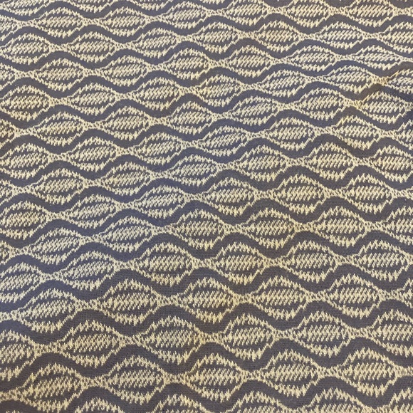 Patterned Lularoe Tunic - Picture 2 of 3